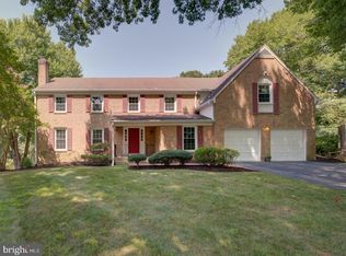 9 Overpond Ct, Rockville, MD