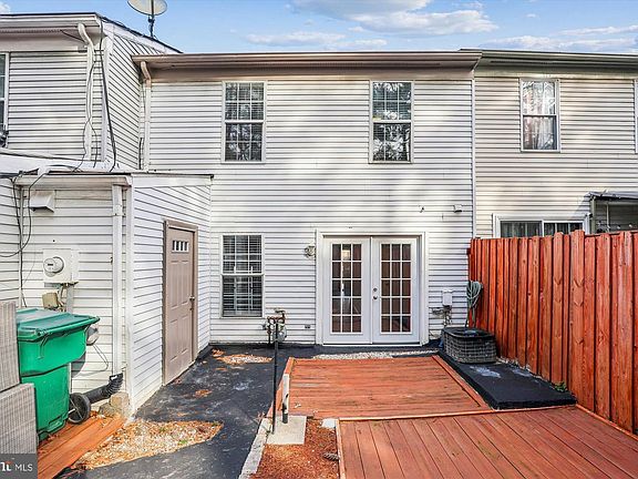 3rd image of 3608 Felmore Ct