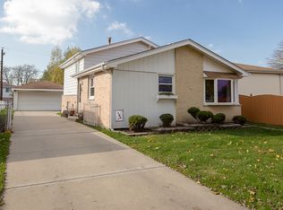 10602 Moody Ave, Chicago Ridge, IL 60415