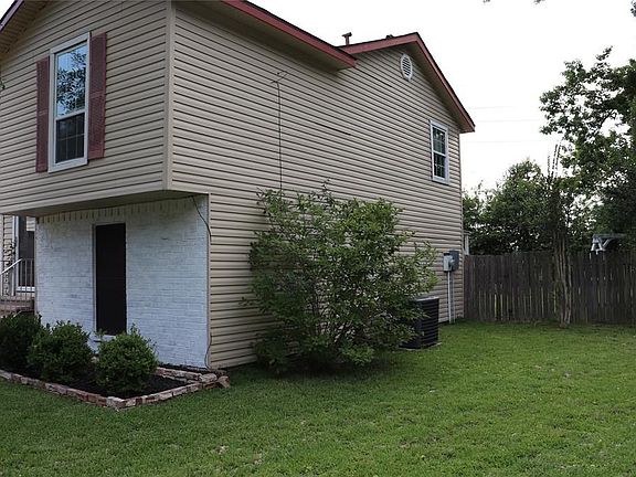 2nd image of 3403 Dryburgh Ct