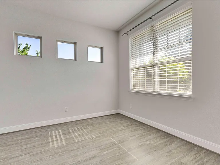 124 Leadtree Loop — Photo 7