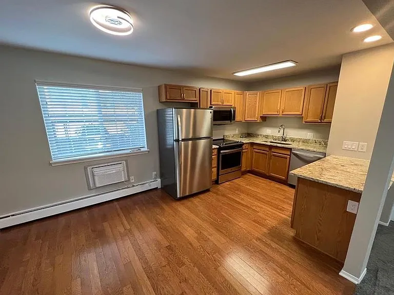 2445 Torquay Ave #112 — Photo 4