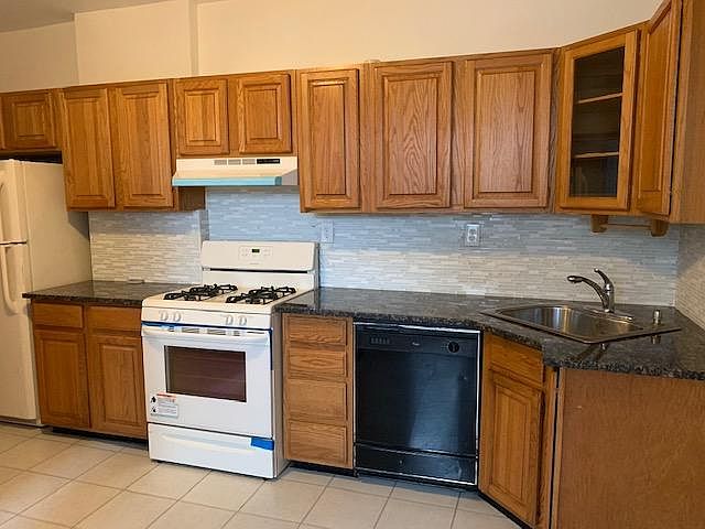 1st image of 6024 62nd Ave #1