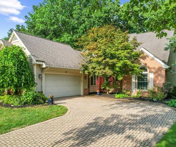 64 Chestnut Ct, Chelsea, MI, 48118