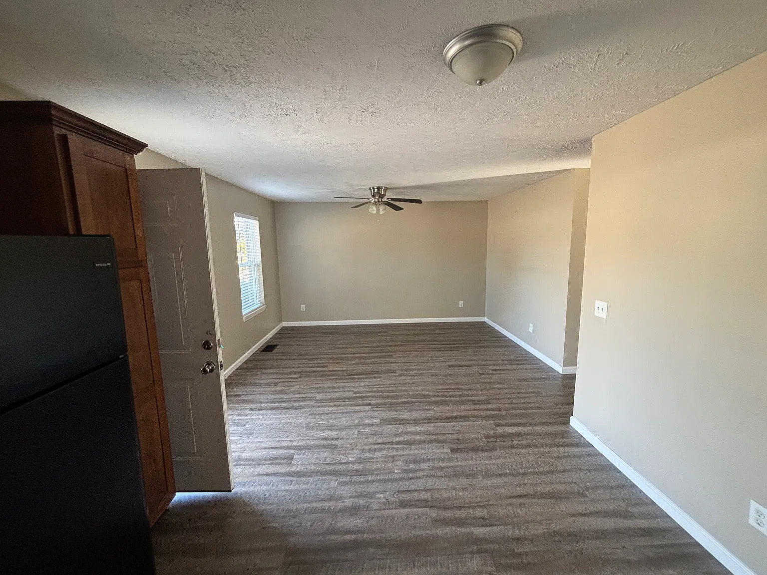 2 bed, 900 sqft, $1,150 — Photo 4