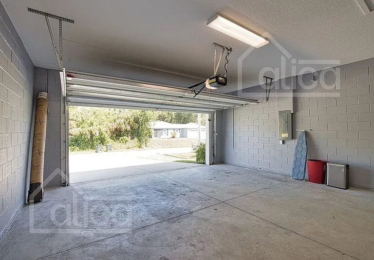 1610 Rada Ln — Photo 36