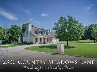 2300 Country Meadows Ln, Brenham, TX 77833