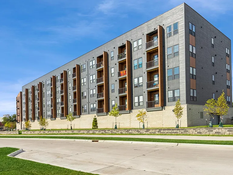 NewBo Lofts — Photo 8