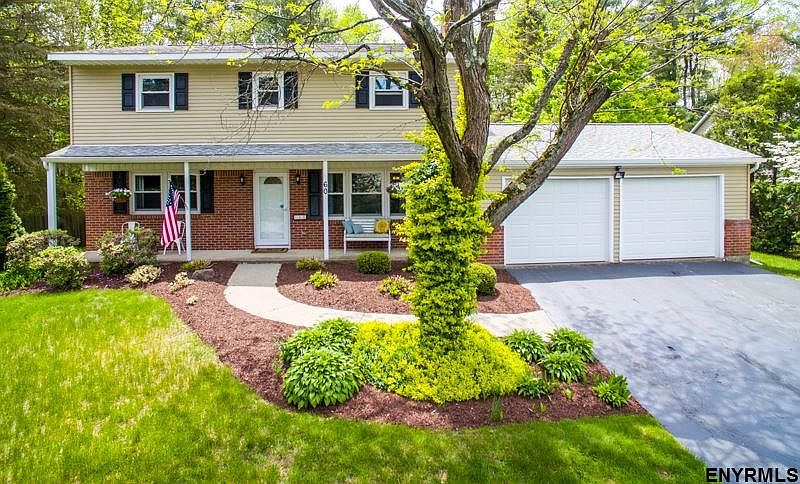 1st image of 60 Appletree Ln