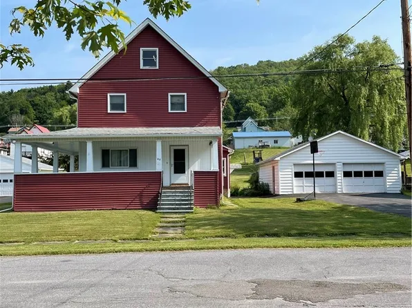 37 Elm St, Eldred, PA 16731