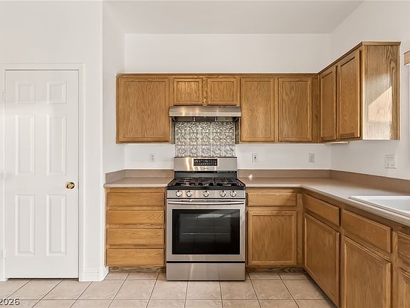 5th image of 2926 Shimmering Bay St