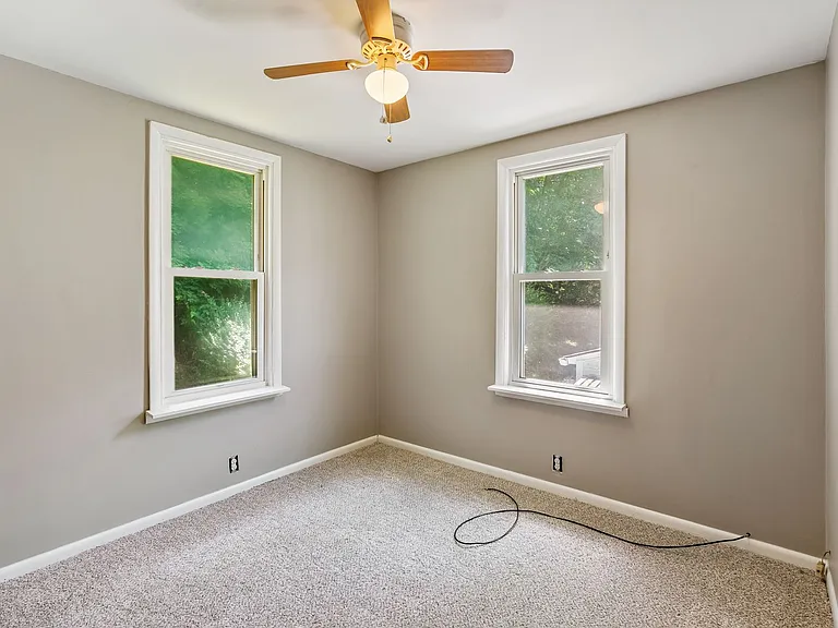 1231 Adon St — Photo 10