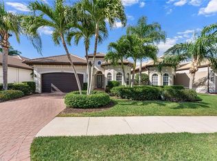 7875 Valencia CT, NAPLES, FL 34113