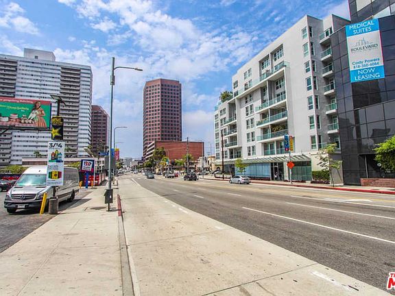 4th image of 1247 Barry Ave Unit 302