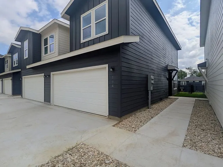 3501 E Renfro St #114 — Photo 2