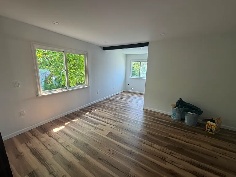 83 Hemlock St — Photo 10