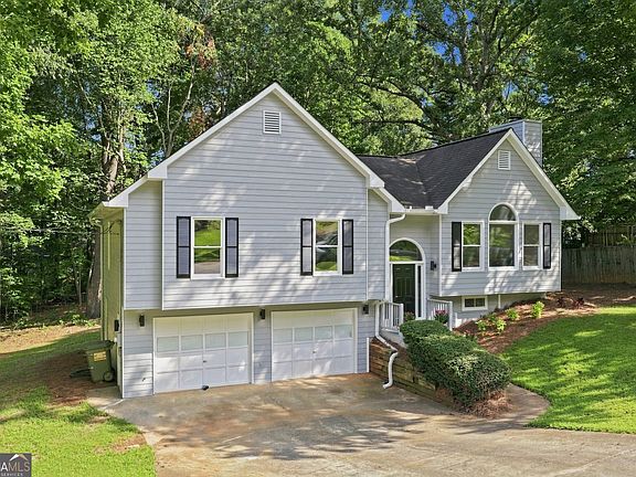 4th image of 54 Benell Ct