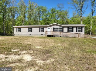 1768 Taylors Creek Rd, Weems, VA 22576