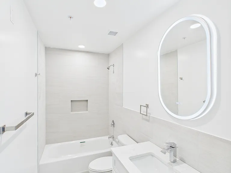 Thompson Luxury Residences — Photo 18