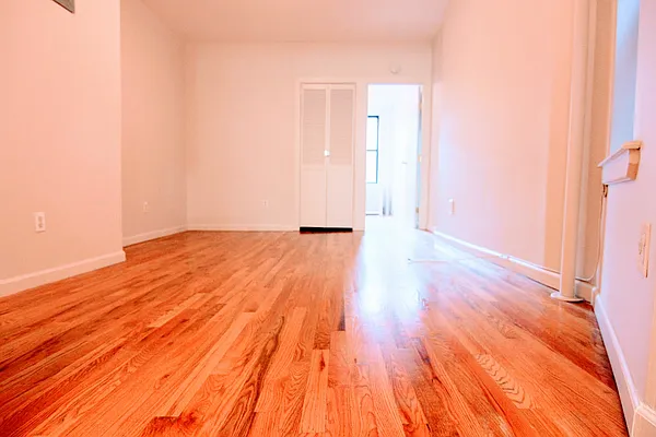 Rented by Voro, LLC | media 14