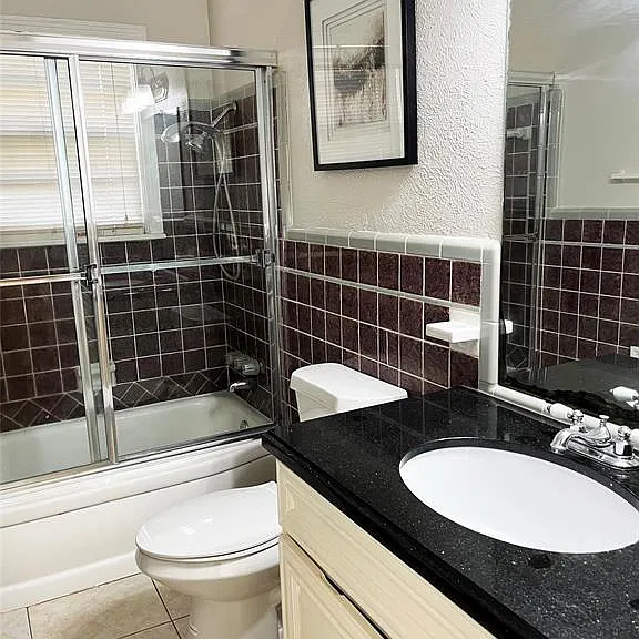 470 Highland Blvd — Photo 15