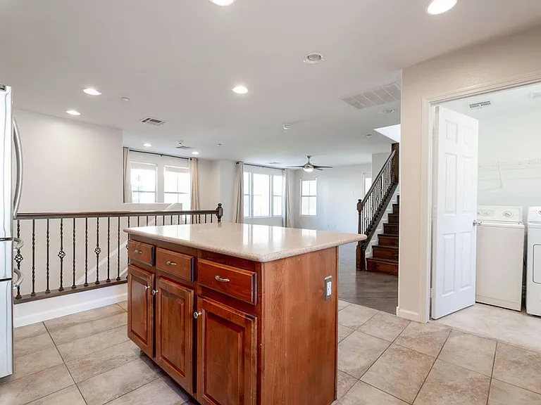 4793 Hampstead Heath Ct — Photo 6
