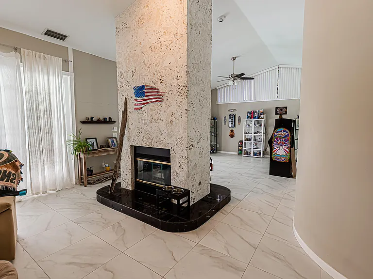 1282 SW Bent Pine Cv — Photo 6