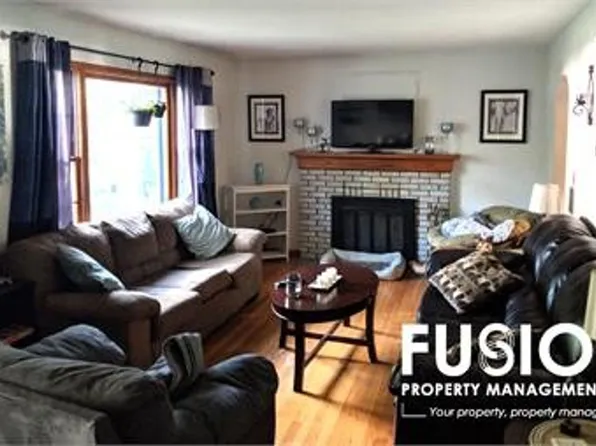6 Warner Ave, Essex Junction, VT 05452
