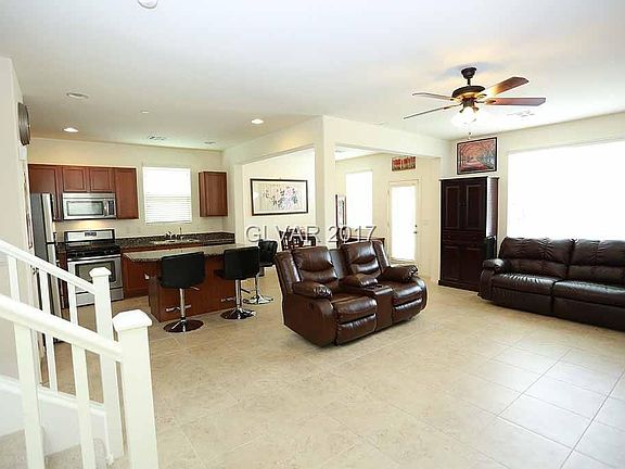 4th image of 128 Cascade Meadow Ct