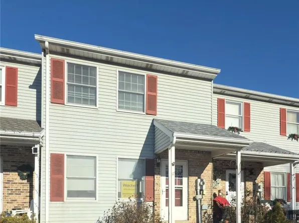 17 Fort Lee Ct, Easton, PA 18040