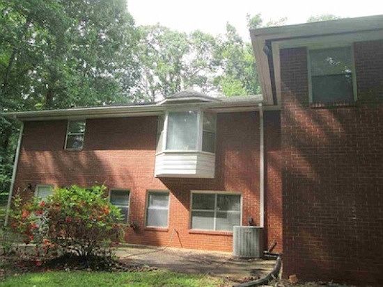 2nd image of 300 Lakeshore Dr