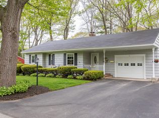 5 Rand Rd, Cape Elizabeth, ME 04107