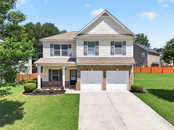 1951 Beyers Landing Dr, Snellville, GA 30039