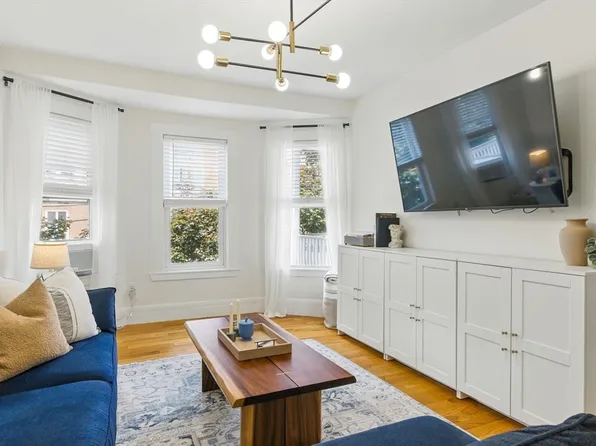 5 Pearl Ave #2, Winthrop, MA 02152