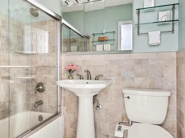 175 Adams Street image 6 of 6