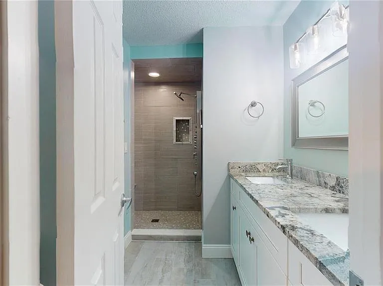 202 Pine Cone Trl — Photo 27