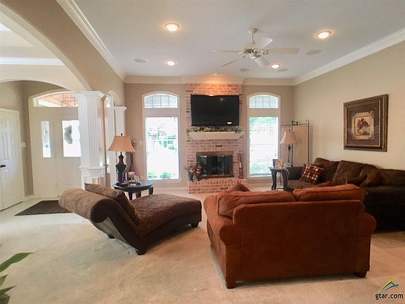 4th image of 1129 Garden Park Cir