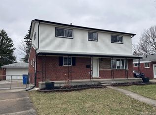 28809 Los Olas Dr, Warren, MI