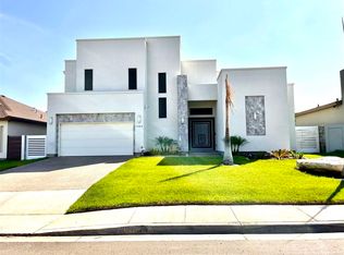 7303 Thomas Harris Dr, Laredo, TX 78041