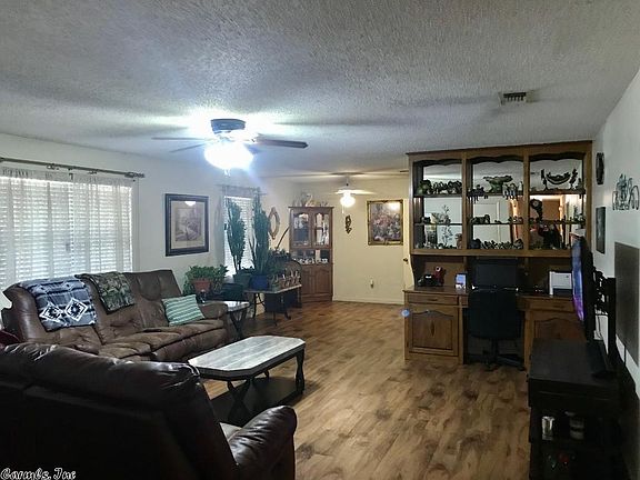5th image of 3715 Hillside Dr