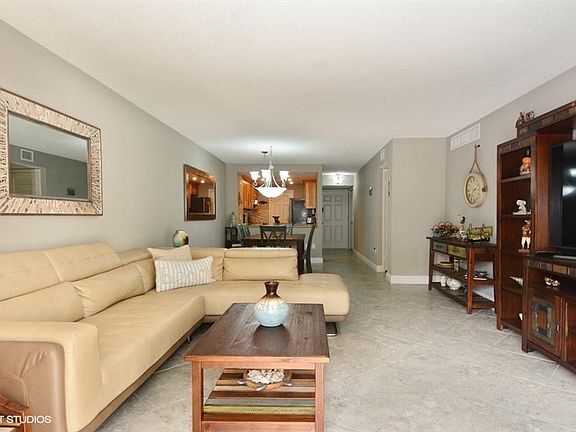 4th image of 1021 Hillsboro Mile APT 103