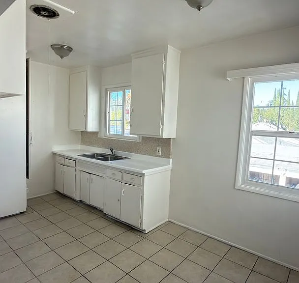 1520Norm — Photo 6