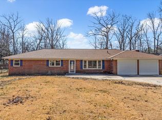 1100 Royal Trl, Manchester, TN 37355