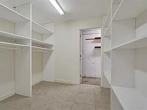 1 bed, 1.0 bath, 1867 sqft, $1,800 — Photo 3