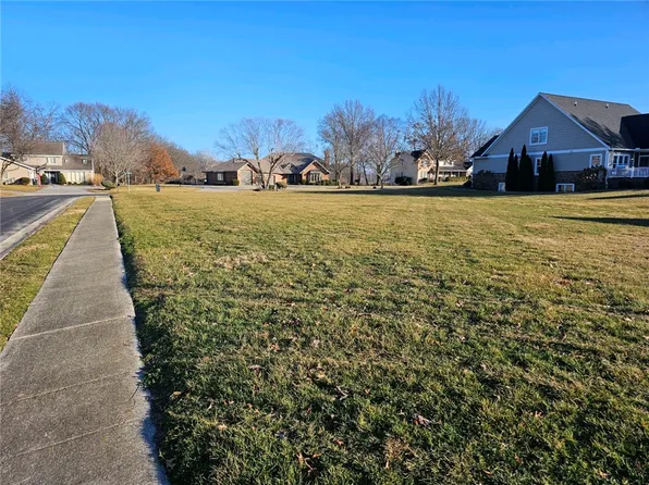 N Parkview St, Effingham, IL 62401