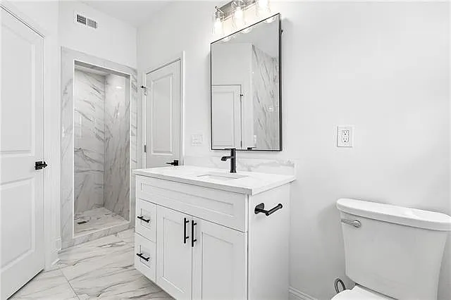 2033 Conti St — Photo 16