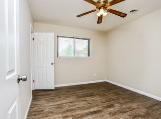 1310 Bluebird Dr, Florissant, MO 63031