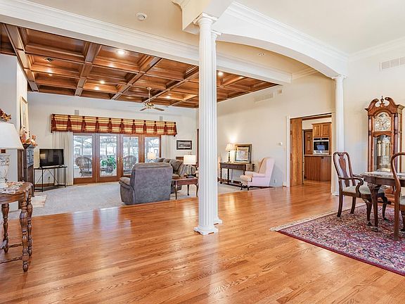 5th image of 931 Greengate Ct