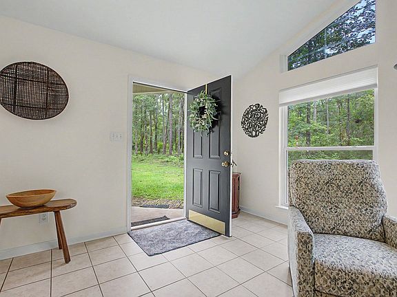 5th image of 1391 Paul Thompson Rd