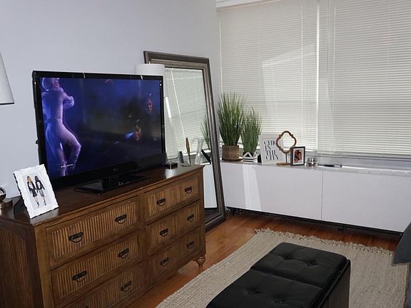 4th image of 3550 N Lake Shore Dr APT 1123
